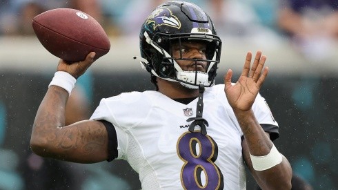 Lamar Jackson, quarterback con contrato en Baltimore Ravens