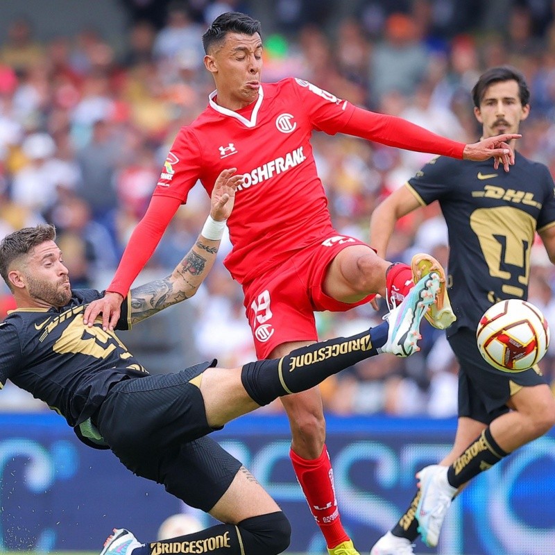 ¡Espia en CU! Américanista presente en el duelo entre Pumas y Toluca