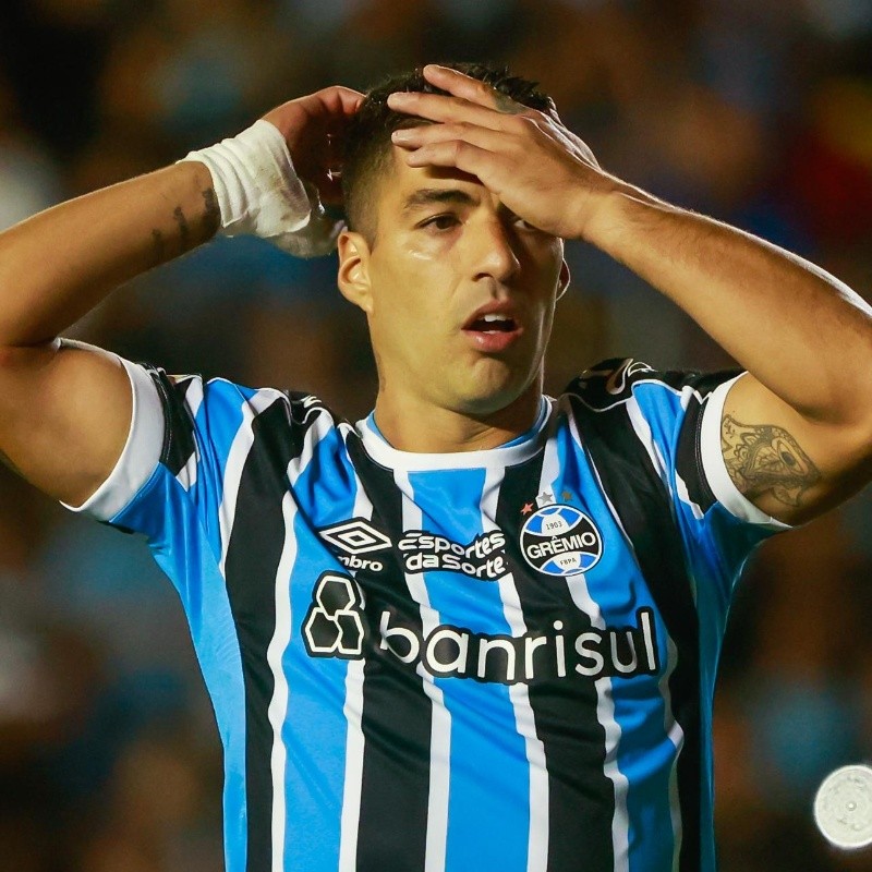 Renato toma decisão após Suárez perder pênalti pelo Grêmio