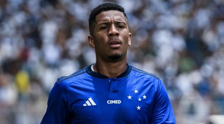 Foto: Gustavo Aleixo/Cruzeiro - Davó só disputou quatro jogos pelo Cruzeiro e deve deixar BH