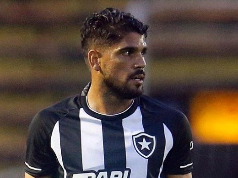 Daniel Borges negocia para trocar Botafogo por rival de Série A