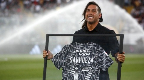 Sanhueza seguirá ligado al club albo, aunque en el fútbol amateur.