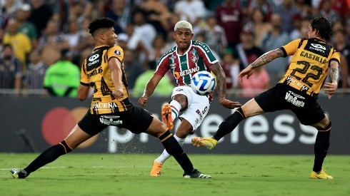 Fluminense continúa a paso firme.