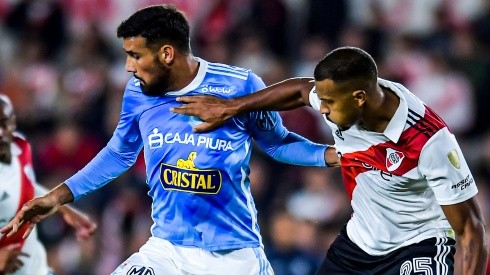 Cristal, compitiendo, cayó ante River por Libertadores