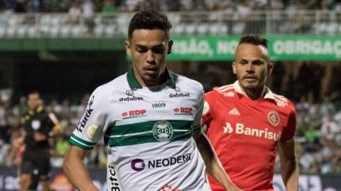 Foto: Robson Mafra/AGIF - Bernardo atuou em 19 jogos na última Série A.