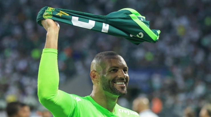 Foto: Marcello Zambrana/AGIF - Weverton chegou ao Clube em 2018.