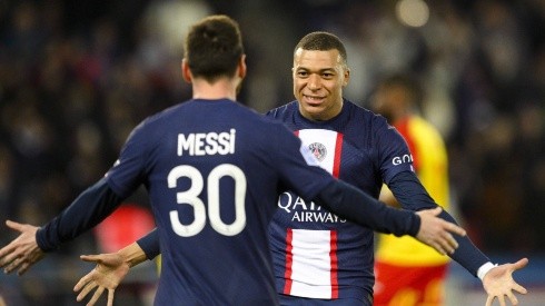 Mbappé y Messi anotaron en el último partido de PSG ante Lens.