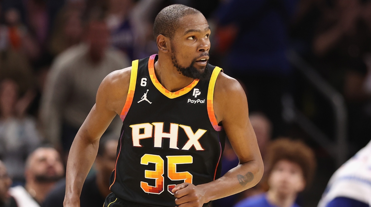 Kevin Durant credits Stephen Curry, Kyrie Irving, Russell Westbrook for his form at Suns