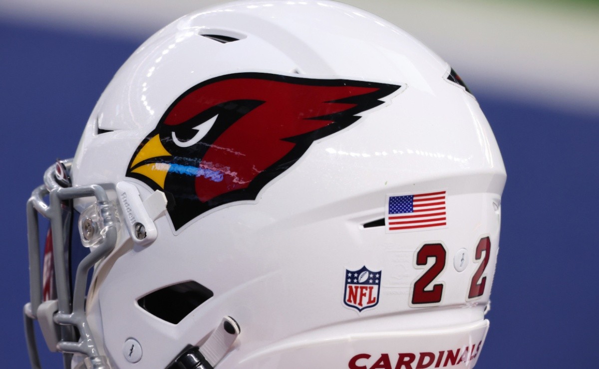Arizona Cardinals uniforms: Fans, writers call for NFL team to change