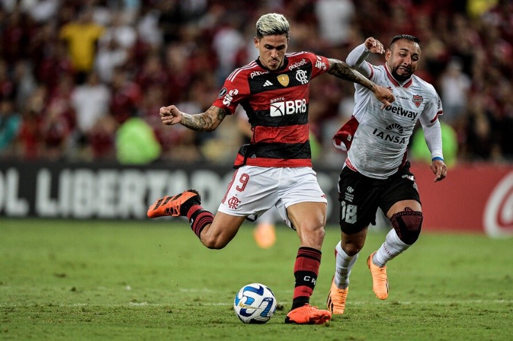 Cerezo fue titular ante Flamengo | Foto: Photosport Cerezo fue titular ante Flamengo | Foto: Photosport