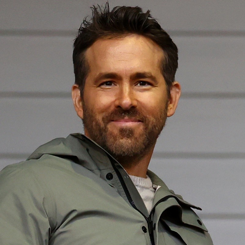 How much did Ryan Reynolds pay to buy Wrexham AFC?