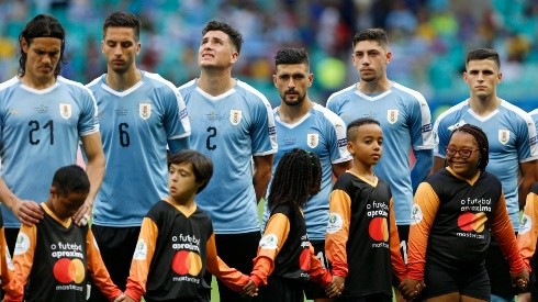 Selección de Uruguay con JoséMa Giménez.