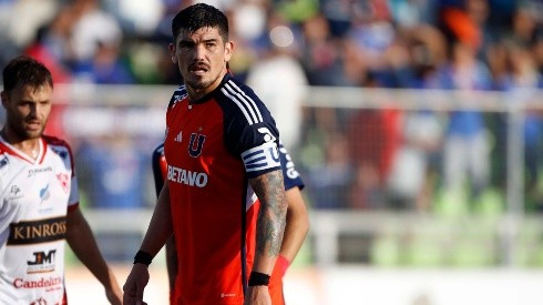 Claudio Borghi cree que Luis Casanova tiene nivel para la selección chilena