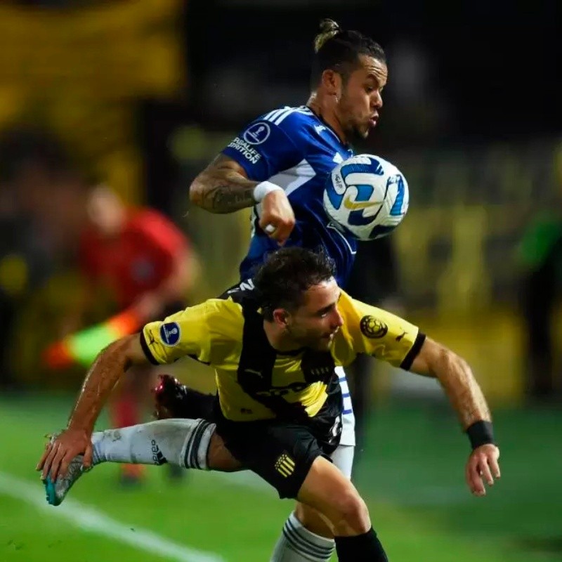 Desde otro ángulo: así se vivieron los goles de Millonarios ante Peñarol desde la tribuna