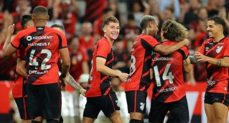 Arriagada y su único gol en Brasil | Foto: Instagram 