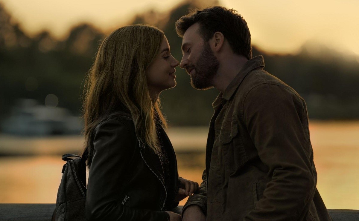 ¿ghosted Está En Netflix Dónde Ver La Película De Chris Evans Y Ana De Armasemk 2156