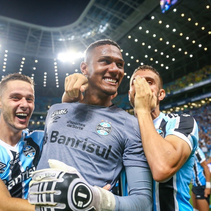 Entrevista polêmica de Adriel 'vaza' e piora sua situação no Grêmio