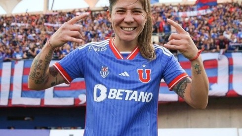 La Jefa Carla Guerrero y la emoción luego del triunfo de Universidad de Chile ante Colo Colo en el Superclásico Femenino: "Por esta camiseta voy a dar la vida, siempre"