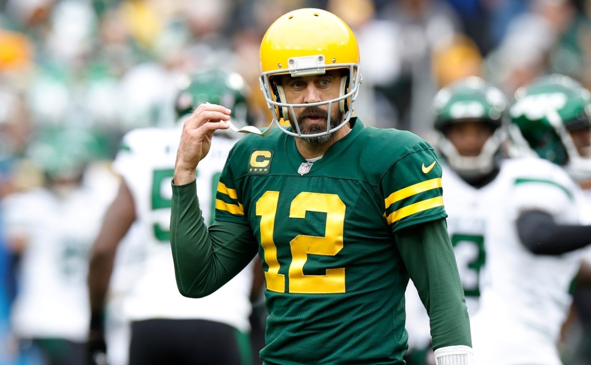 Aaron Rodgers new number: Why Jets QB will wear college jersey number  instead of No. 12