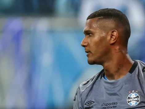 Parça de Adriel sai de disponível para desfalque certo no Grêmio