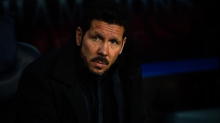 Diego Simeone manifestó su preocupación por el hecho que sufrió el hincha del Atlético de Madrid en el Camp Nou.