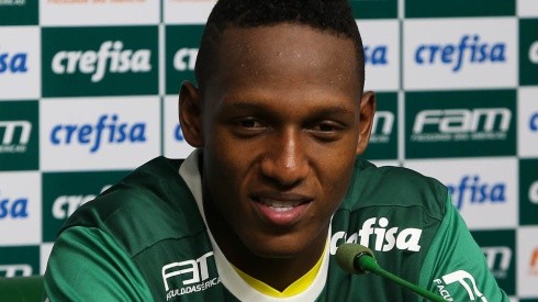 Foto: Cesar Greco - Mina passou pelo Palmeiras no futebol brasileiro, mas pode defender rival na Série A