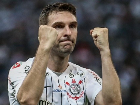 "3 janelas de Transfer-Ban"; Dívida com Boselli vira dor de cabeça no Corinthians