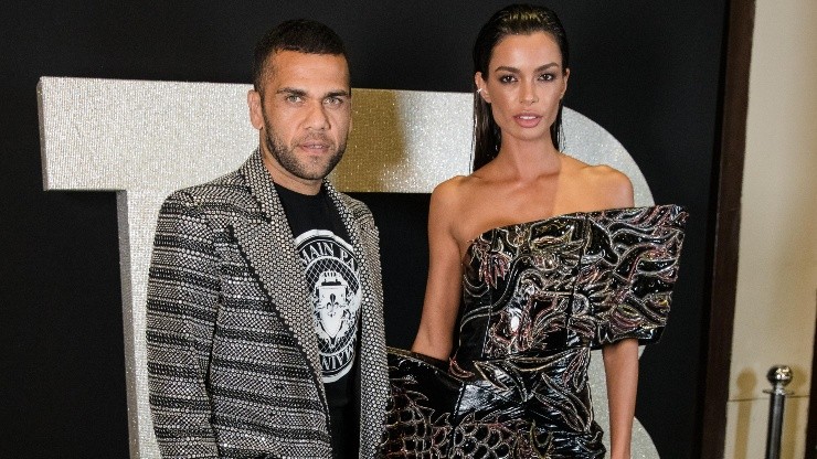 Dani Alves junto a su expareja Joana Sanz.