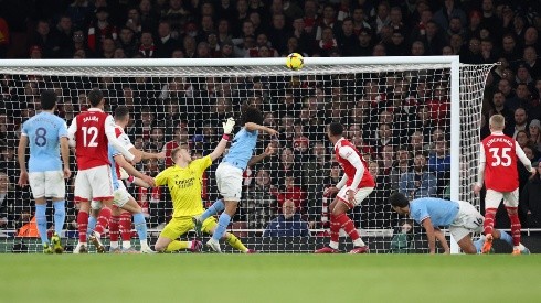 Manchester City y Arsenal se miden en un partidazo de Premier.