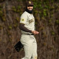 VIDEO: El baile de Tatis Jr. para responder a insultos de aficionados de Cubs