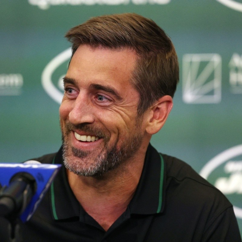 Aaron Rodgers gives hilarious explanation to why he left the Packers