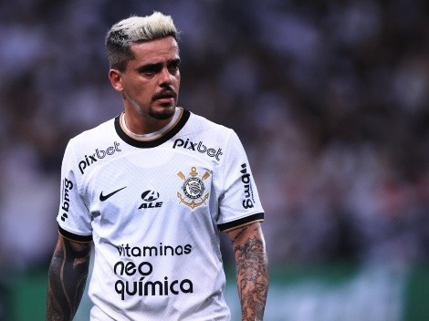  Fagner deixa ex-parça para trás e alcança feito pelo Corinthians 