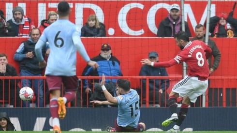 Bruno Fernandes anotó el gol del triunfo del Manchester United vs. Aston Villa.
