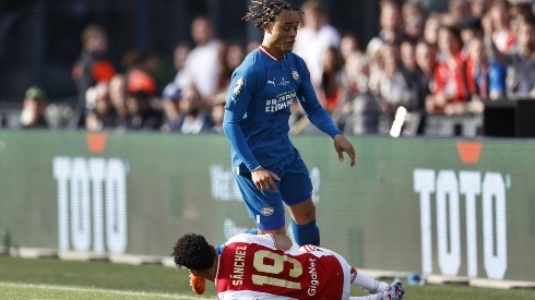 ROTTERDAM - (lr) Jorge Sanchez of Ajax, Xavi Simons of PSV Eindhoven during the TOTO KNVB Cup final between PSV and Ajax