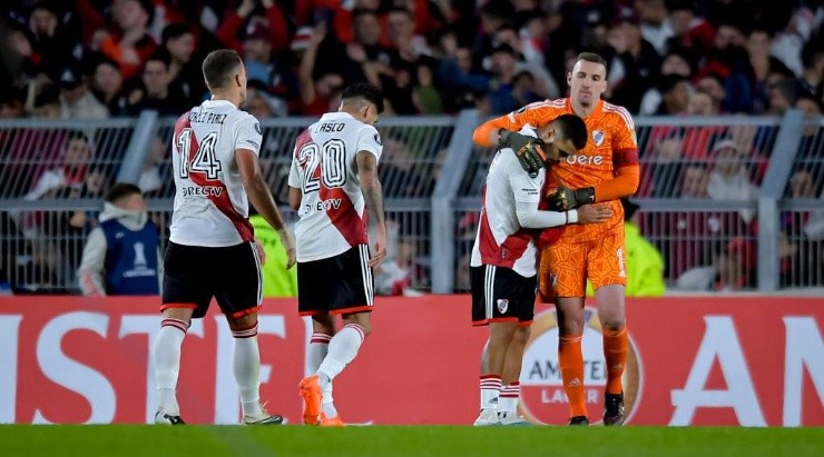Paulo Díaz se lesionó ante Independiente. (Foto: Getty)