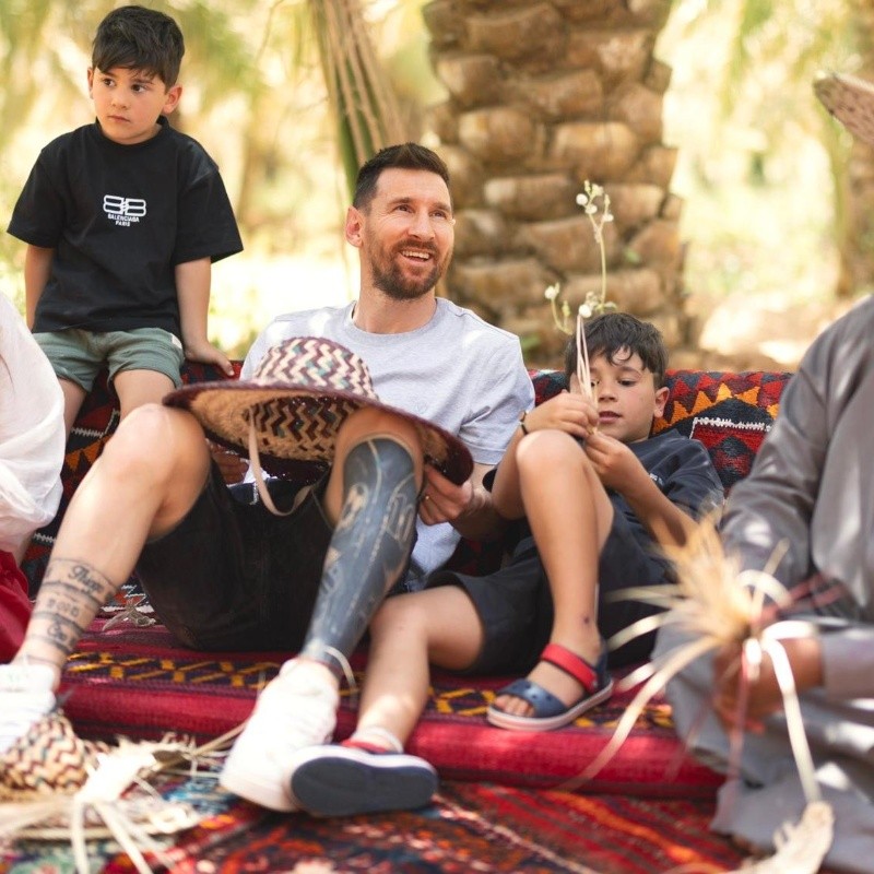 La foto de la revelación del viaje de Messi a Arabia que ilusiona al FCB