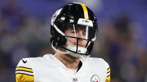 Kenny Pickett - Pittsburgh Steelers - NFL 2022