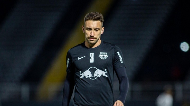 Foto: Diogo Reis/AGIF - Léo Ortiz já defendeu até a Seleção Brasileira.