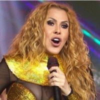 Joelma impressiona fãs ao interromper show para contar sonho premonitório que teve