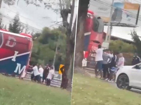Video: Se varó el bus del DIM y les tocó a los jugadores llevarlo empujado