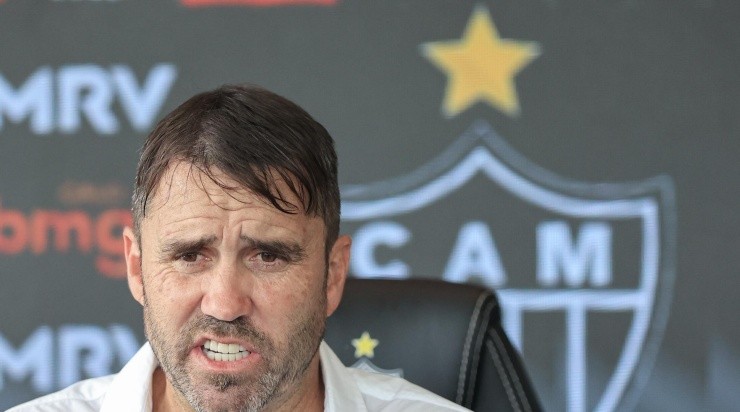 Coudet não quis dar detalhes se irá ou não relacionar Guilherme Arana contra o Internacional. Foto: Flickr oficial Atlético Mineiro