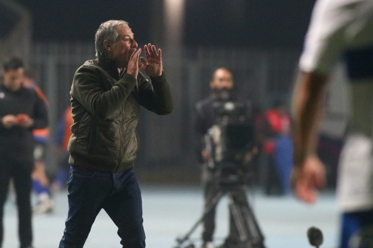 Ariel Holan Universidad Católica