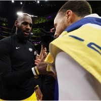 Lakers de LeBron James tumba a Warriors de Stephen Curry