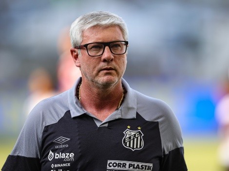 Odair 'esquece' torcida e defende titular do Santos; 'Últimos jogos foram ruins?'