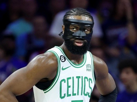 ¿Por qué Jaylen Brown utiliza una máscara en Boston Celtics ante Miami Heat por los Playoffs 2023 de la NBA?