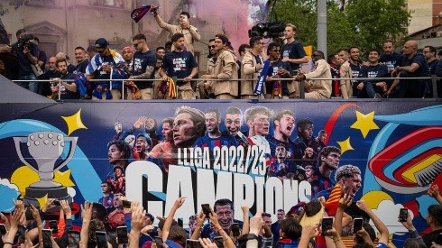 Barcelona en festejo del título con sus hinchas.