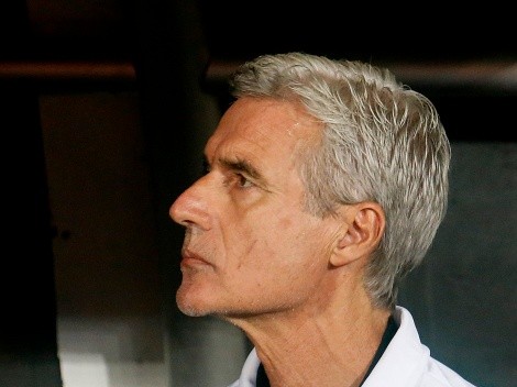 Luís Castro ouve 'direta' e meio-campista cobra espaço no Botafogo