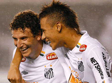Elano 'esquece' Barça e diz para Neymar assinar com clube inesperado