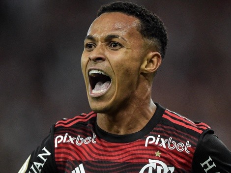 Torcida do Flamengo fica sabendo de situação 'impressionante' de Lázaro na Espanha