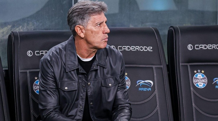 Foto: Maxi Franzoi/AGIF - Renato: técnico saiu em defesa do DM do Grêmio